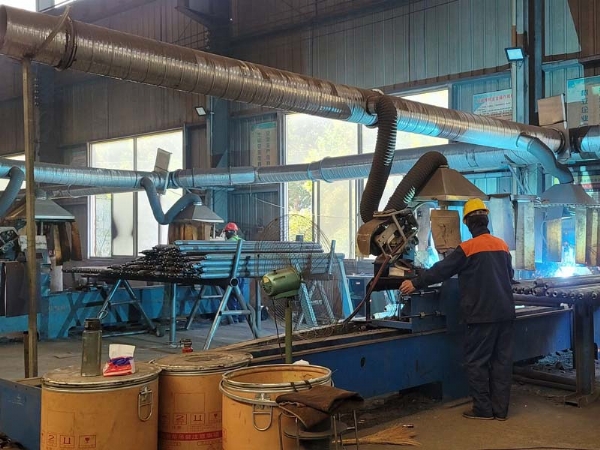 廠區(qū)車(chē)間